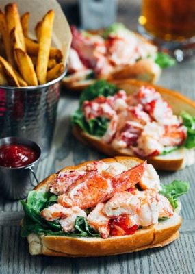  Maine Lobster Roll - Kuohkea merenherkku ja tuoreiden kasvisten täydellinen harmonia!