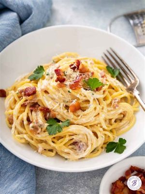  Spaghetti alla Carbonara: Kuinka yhdistää raikas sitruuna ja rikas juusto italialaisessa klassikossa?